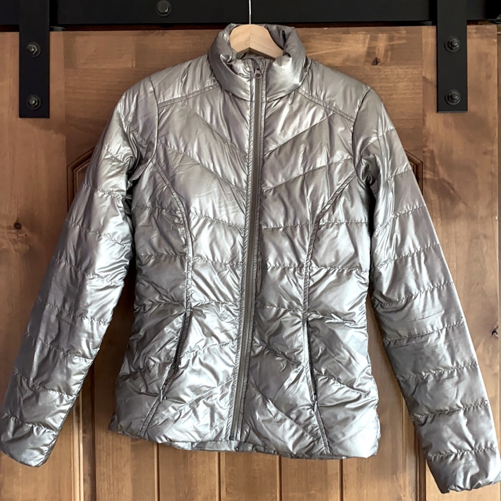 Silver Athleta Women’s Puffer Jacket (XS)